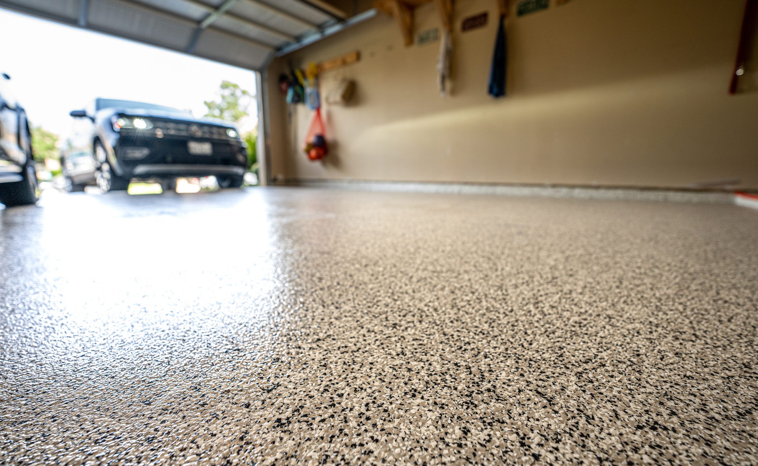 How To Apply Epoxy To A Garage Floor Uneedabricks