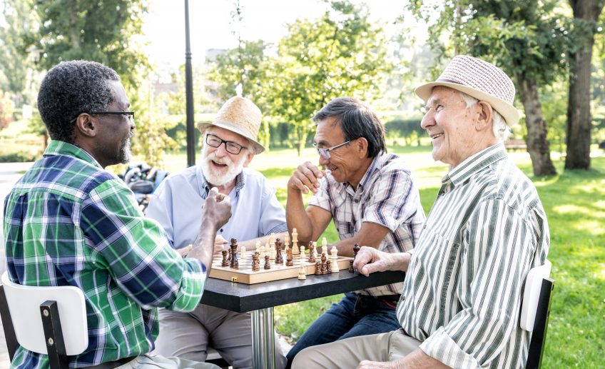 5 Benefits Of Living In A 55+ Community Uneedabricks